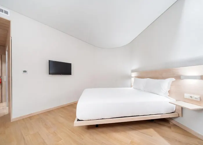 Moov Oriente Отель