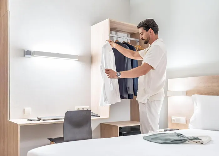 Отель Moov Oriente 2*