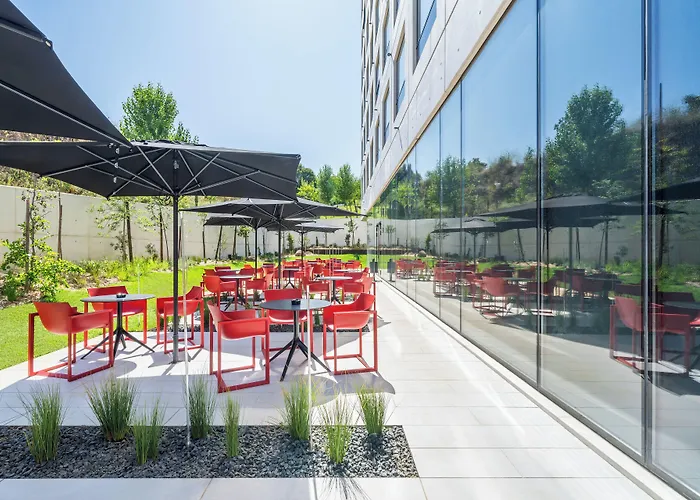 Moov Oriente Отель