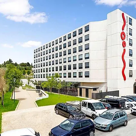 Moov Oriente Hotell 3*