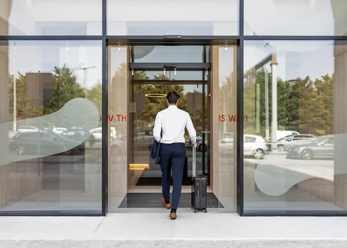 Moov Oriente Hotel 2*