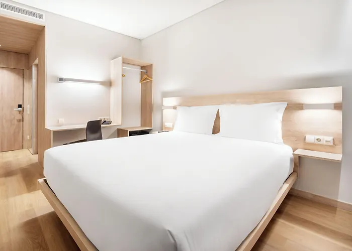 Moov Oriente Hotel 3*