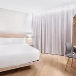 Hotel Moov Oriente
